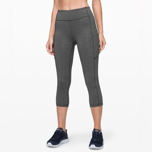 Women’s Lululemon Speed Up Crop 21" leggings Heather gray size 4 - used once